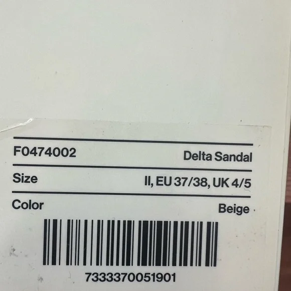 Axel Arigato Off-White Shoe - Picture 8 of 8